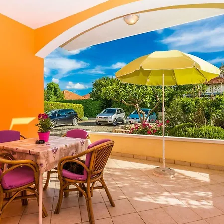 Apartment Albi *