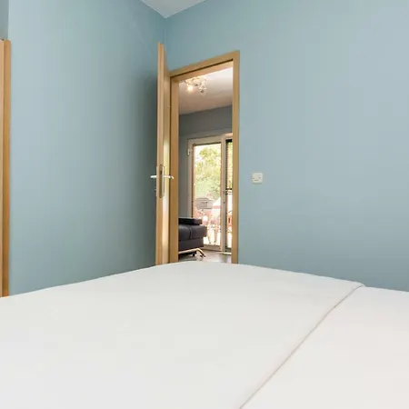 Apartment Albi